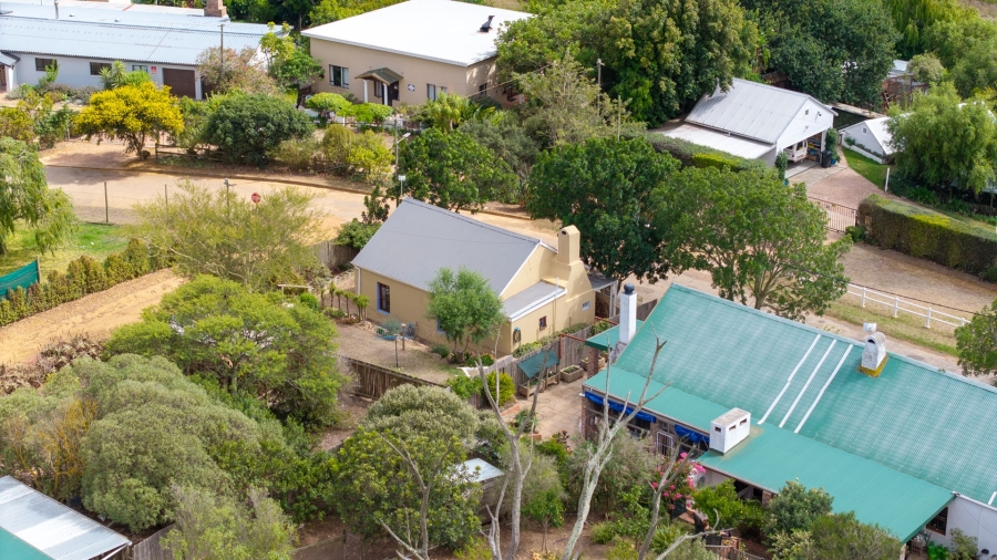 2 Bedroom Property for Sale in Napier Western Cape